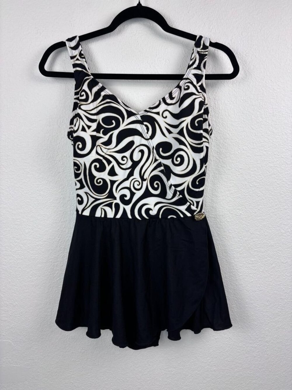 Longitude women's 12 vintage black and white faux wrap one piece swim dress